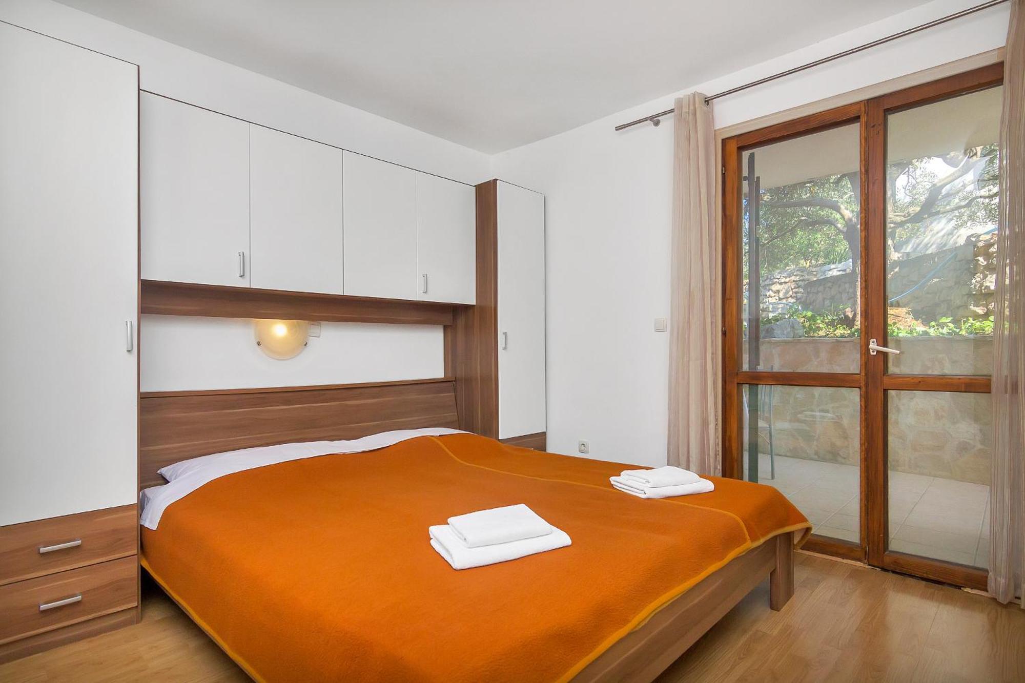 Apartmani Cico Gdinj Exteriör bild
