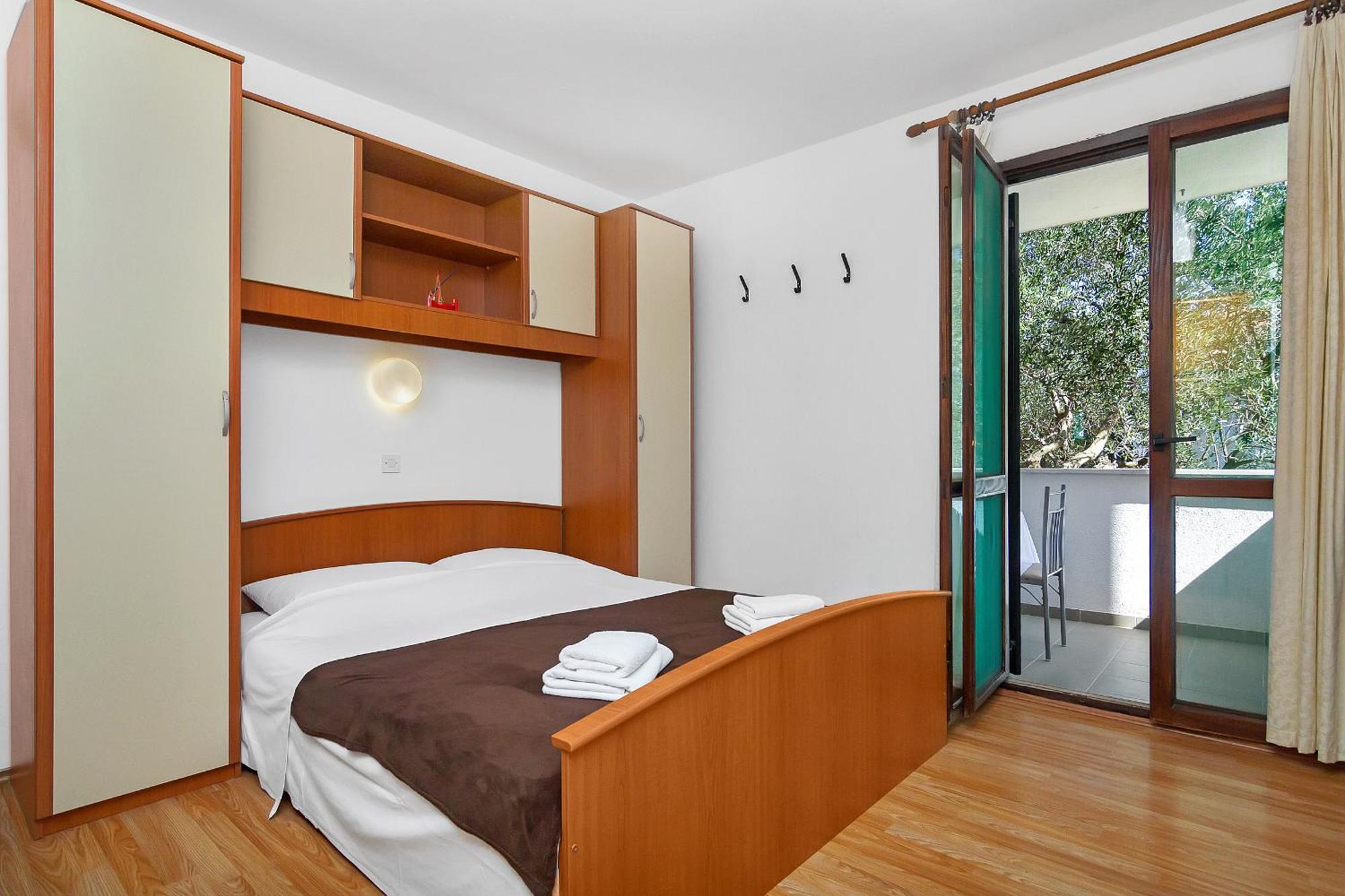 Apartmani Cico Gdinj Exteriör bild