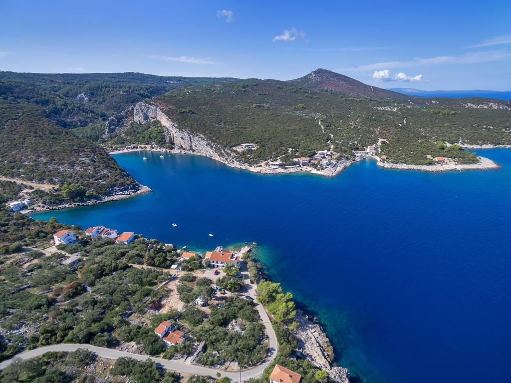Apartmani Cico Gdinj Exteriör bild