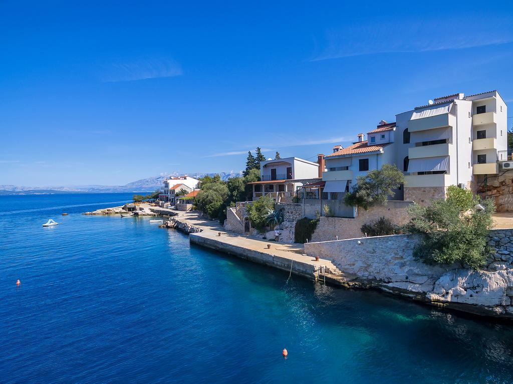 Apartmani Cico Gdinj Exteriör bild